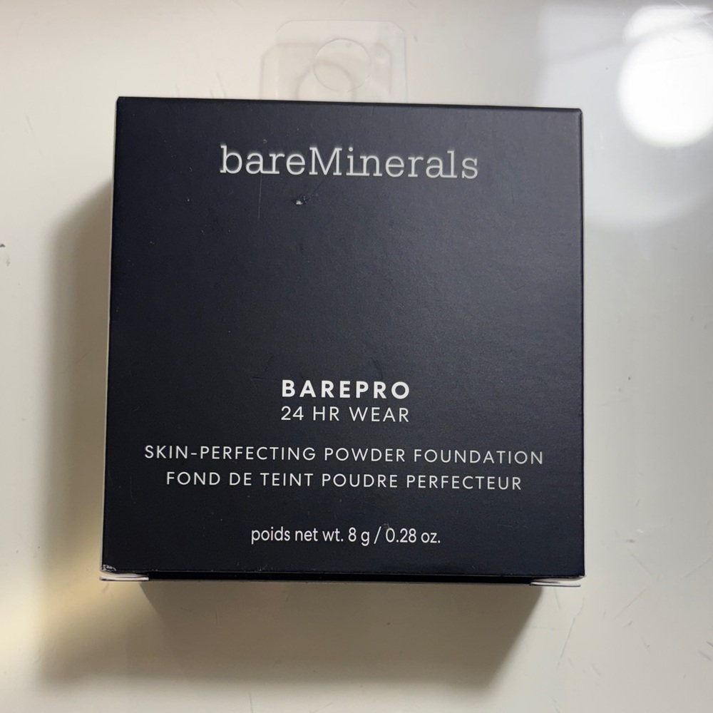 bareMinerals BAREPRO 24 HR Wear Foundation in Black Packaging